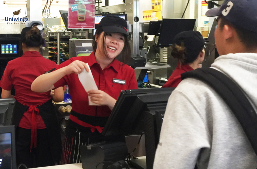 tim-viec-lam-them-o-uc